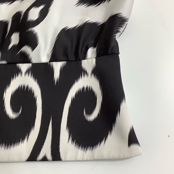 WHBM crowl neck metal straps waist band sleeveless blouse size Medium - Picture 5 of 10